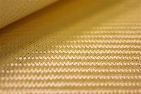  Aramid Fiber: ความแข็งแรงเหนือชั้นและความทนทานสูงของเส้นใยแห่งอนาคต!